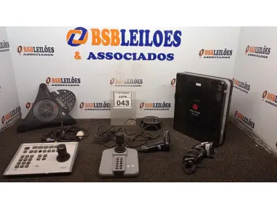 LOTE 043 - 01 HDX 700 POLYCOM, 01 CONTROLADOR PELCO KBD300A COM JOYSTICK, 01 CONTROLADOR AXIS 295, 01 APARELHO DE AUDIOCONFERÊNCIA, 02 LEITORES DE CÓDIGO DE BARRAS E 01 APARELHO DE TELECOMUNICAÇÃO AVAYA. (NO ESTADO) ATENÇÃO! FAZER A VISITAÇÃO ANTES DE ARREMATAR, NÃO SABEMOS SE FUNCIONA, LEILÃO NÃO TEM GARANTIA E NEM DEVOLUÇÃO, SUJEITO A POSSÍVEIS AVARIAS VISÍVEIS/OCULTAS E/OU AUSÊNCIA DE COMPONENTES.