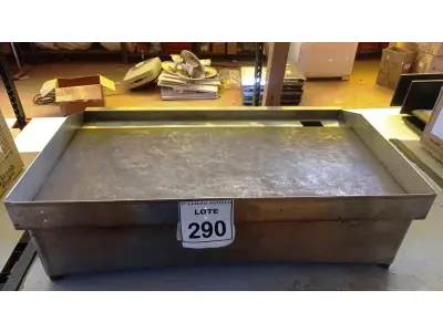 LOTE 290 - 01 CHAPA GATROLIDER 80CM. (NO ESTADO) ATENÇÃO! FAZER A VISITAÇÃO ANTES DE ARREMATAR, NÃO SABEMOS SE FUNCIONA, LEILÃO NÃO TEM GARANTIA E NEM DEVOLUÇÃO, SUJEITO A POSSÍVEIS AVARIAS VISÍVEIS/OCULTAS E/OU AUSÊNCIA DE COMPONENTES.
