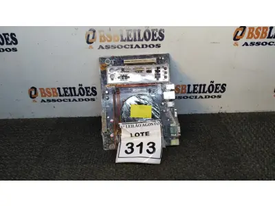 LOTE 313 - 01 PLACA MÃE I5 4° GERAÇÃO 4G RAM. (NO ESTADO) ATENÇÃO! FAZER A VISITAÇÃO ANTES DE ARREMATAR, NÃO SABEMOS SE FUNCIONA, LEILÃO NÃO TEM GARANTIA E NEM DEVOLUÇÃO, SUJEITO A POSSÍVEIS AVARIAS VISÍVEIS/OCULTAS E/OU AUSÊNCIA DE COMPONENTES.