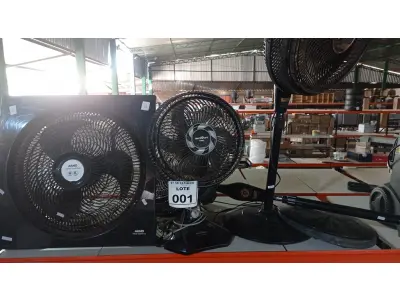 LOTE 001 - 04 VENTILADORES DE MARCA E MODELOS DIVERSOS. (NO ESTADO) ATENÇÃO! FAZER A VISITAÇÃO ANTES DE ARREMATAR, NÃO SABEMOS SE FUNCIONA, LEILÃO NÃO TEM GARANTIA E NEM DEVOLUÇÃO, SUJEITO A POSSÍVEIS AVARIAS VISÍVEIS/OCULTAS E/OU AUSÊNCIA DE COMPONENTES.