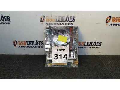 LOTE 314 - 01 PLACA MÃE I5 4° GERAÇÃO 4G RAM. (NO ESTADO) ATENÇÃO! FAZER A VISITAÇÃO ANTES DE ARREMATAR, NÃO SABEMOS SE FUNCIONA, LEILÃO NÃO TEM GARANTIA E NEM DEVOLUÇÃO, SUJEITO A POSSÍVEIS AVARIAS VISÍVEIS/OCULTAS E/OU AUSÊNCIA DE COMPONENTES.