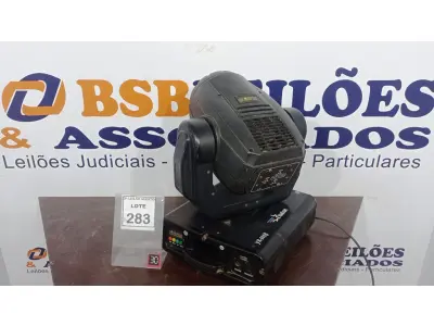 LOTE 283 - 01 MOVING HEAD. (NO ESTADO) ATENÇÃO! FAZER A VISITAÇÃO ANTES DE ARREMATAR, NÃO SABEMOS SE FUNCIONA, LEILÃO NÃO TEM GARANTIA E NEM DEVOLUÇÃO, SUJEITO A POSSÍVEIS AVARIAS VISÍVEIS/OCULTAS E/OU AUSÊNCIA DE COMPONENTES.