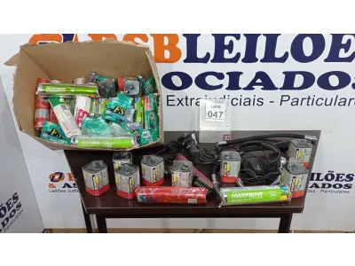 LOTE 047 - 01 LOTE COM GRANDE QUANTIDADE DE FITAS CASSETE, BATERIAS RONTEK, PAPEL TÉRMICO PARA FAX E ELETRÔNICOS DIVERSOS. (NO ESTADO) ATENÇÃO! FAZER A VISITAÇÃO ANTES DE ARREMATAR, NÃO SABEMOS SE FUNCIONA, LEILÃO NÃO TEM GARANTIA E NEM DEVOLUÇÃO, SUJEITO A POSSÍVEIS AVARIAS VISÍVEIS/OCULTAS E/OU AUSÊNCIA DE COMPONENTES.