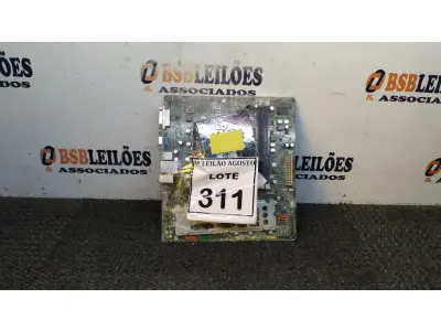 LOTE 311 - 01 PLACA MÃE I3 3° GERAÇÃO 2G RAM. (NO ESTADO) ATENÇÃO! FAZER A VISITAÇÃO ANTES DE ARREMATAR, NÃO SABEMOS SE FUNCIONA, LEILÃO NÃO TEM GARANTIA E NEM DEVOLUÇÃO, SUJEITO A POSSÍVEIS AVARIAS VISÍVEIS/OCULTAS E/OU AUSÊNCIA DE COMPONENTES.