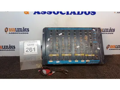 LOTE 261 - 01 MESA DE SOM MARCA ONEAL. (NO ESTADO) ATENÇÃO! FAZER A VISITAÇÃO ANTES DE ARREMATAR, NÃO SABEMOS SE FUNCIONA, LEILÃO NÃO TEM GARANTIA E NEM DEVOLUÇÃO, SUJEITO A POSSÍVEIS AVARIAS VISÍVEIS/OCULTAS E/OU AUSÊNCIA DE COMPONENTES.