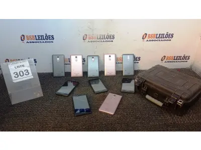 LOTE 303 - 10 APARELHOS DE TELEFONE MARCA POSITIVO E 01 CASE. (NO ESTADO) ATENÇÃO! FAZER A VISITAÇÃO ANTES DE ARREMATAR, NÃO SABEMOS SE FUNCIONA, LEILÃO NÃO TEM GARANTIA E NEM DEVOLUÇÃO, SUJEITO A POSSÍVEIS AVARIAS VISÍVEIS/OCULTAS E/OU AUSÊNCIA DE COMPONENTES.