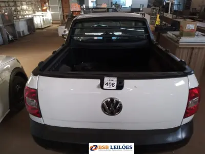 LOTE 406 - 01 VW SAVEIRO 1.6 CE FLEX, COR BRANCA ANO 2010. (NO ESTADO) ATENÇÃO! FAZER A VISITAÇÃO ANTES DE ARREMATAR, NÃO SABEMOS SE FUNCIONA, LEILÃO NÃO TEM GARANTIA E NEM DEVOLUÇÃO, SUJEITO A POSSÍVEIS AVARIAS VISÍVEIS/OCULTAS E/OU AUSÊNCIA DE COMPONENTES.