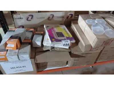 LOTE 034 - 01 LOTE COM GRANDE QUANTIDADE DE CAPAS PARA CD, FILTROS ANTI- REFLEXÍVEIS ROLOS DE RECARGA PARA USO EM CARTUCHOS E ACESSÓRIOS PARA PASTAS. (NO ESTADO) ATENÇÃO! FAZER A VISITAÇÃO ANTES DE ARREMATAR, NÃO SABEMOS SE FUNCIONA, LEILÃO NÃO TEM GARANTIA E NEM DEVOLUÇÃO, SUJEITO A POSSÍVEIS AVARIAS VISÍVEIS/OCULTAS E/OU AUSÊNCIA DE COMPONENTES.