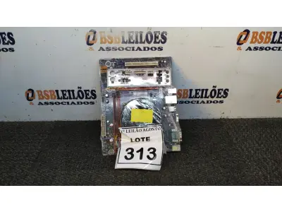 LOTE 313 - 01 PLACA MÃE I5 4° GERAÇÃO 4G RAM. (NO ESTADO) ATENÇÃO! FAZER A VISITAÇÃO ANTES DE ARREMATAR, NÃO SABEMOS SE FUNCIONA, LEILÃO NÃO TEM GARANTIA E NEM DEVOLUÇÃO, SUJEITO A POSSÍVEIS AVARIAS VISÍVEIS/OCULTAS E/OU AUSÊNCIA DE COMPONENTES.