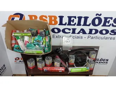 LOTE 047 - 01 LOTE COM GRANDE QUANTIDADE DE FITAS CASSETE, BATERIAS RONTEK, PAPEL TÉRMICO PARA FAX E ELETRÔNICOS DIVERSOS. (NO ESTADO) ATENÇÃO! FAZER A VISITAÇÃO ANTES DE ARREMATAR, NÃO SABEMOS SE FUNCIONA, LEILÃO NÃO TEM GARANTIA E NEM DEVOLUÇÃO, SUJEITO A POSSÍVEIS AVARIAS VISÍVEIS/OCULTAS E/OU AUSÊNCIA DE COMPONENTES.