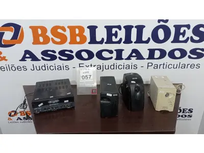 LOTE 057 - 01 MIXER AMPLIFICADOR E 03 ESTABILIZADORES. (NO ESTADO) ATENÇÃO! FAZER A VISITAÇÃO ANTES DE ARREMATAR, NÃO SABEMOS SE FUNCIONA, LEILÃO NÃO TEM GARANTIA E NEM DEVOLUÇÃO, SUJEITO A POSSÍVEIS AVARIAS VISÍVEIS/OCULTAS E/OU AUSÊNCIA DE COMPONENTES.