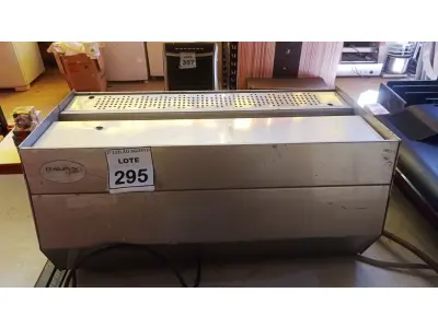 LOTE 295 - 01 MÁQUINA DE CAFÉ EXPRESSO INDUSTRIAL. (NO ESTADO) ATENÇÃO! FAZER A VISITAÇÃO ANTES DE ARREMATAR, NÃO SABEMOS SE FUNCIONA. LEILÃO NÃO TEM GARANTIA E NEM DEVOLUÇÃO, SUJEITO A POSSÍVEIS AVARIAS VISÍVEIS/OCULTAS E/OU AUSÊNCIA DE COMPONENTES.