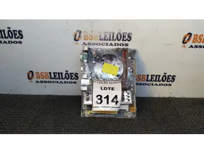 LOTE 314 - 01 PLACA MÃE I5 4° GERAÇÃO 4G RAM. (NO ESTADO) ATENÇÃO! FAZER A VISITAÇÃO ANTES DE ARREMATAR, NÃO SABEMOS SE FUNCIONA, LEILÃO NÃO TEM GARANTIA E NEM DEVOLUÇÃO, SUJEITO A POSSÍVEIS AVARIAS VISÍVEIS/OCULTAS E/OU AUSÊNCIA DE COMPONENTES.
