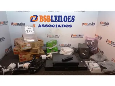 LOTE 277 - 03 DVD’S MARCA LG, 01 SWITCH DELL, 01 ESTABILIZADOR, 05 CÂMERAS DE SEGURANÇA, 02 LEITORES DE CÓDIGOS DE BARRA E CABOS VARIADOS. (NO ESTADO) ATENÇÃO! FAZER A VISITAÇÃO ANTES DE ARREMATAR, NÃO SABEMOS SE FUNCIONA, LEILÃO NÃO TEM GARANTIA E NEM DEVOLUÇÃO, SUJEITO A POSSÍVEIS AVARIAS VISÍVEIS/OCULTAS E/OU AUSÊNCIA DE COMPONENTES.