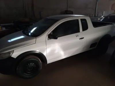 LOTE 406 - 01 VW SAVEIRO 1.6 CE FLEX, COR BRANCA ANO 2010. (NO ESTADO) ATENÇÃO! FAZER A VISITAÇÃO ANTES DE ARREMATAR, NÃO SABEMOS SE FUNCIONA, LEILÃO NÃO TEM GARANTIA E NEM DEVOLUÇÃO, SUJEITO A POSSÍVEIS AVARIAS VISÍVEIS/OCULTAS E/OU AUSÊNCIA DE COMPONENTES.