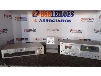 LOTE 040 - 01 TUNER ESTÉREO AM/FM MARCA GRADIENTE E 01 TOCA-FITAS CASSETE. (NO ESTADO) ATENÇÃO! FAZER A VISITAÇÃO ANTES DE ARREMATAR, NÃO SABEMOS SE FUNCIONA, LEILÃO NÃO TEM GARANTIA E NEM DEVOLUÇÃO, SUJEITO A POSSÍVEIS AVARIAS VISÍVEIS/OCULTAS E/OU AUSÊNCIA DE COMPONENTES.