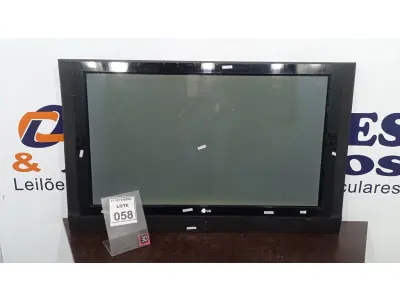 LOTE 058 - 01 TV LCD 42’’ MARCA LG COM AVARIAS. (NO ESTADO) ATENÇÃO! FAZER A VISITAÇÃO ANTES DE ARREMATAR, NÃO SABEMOS SE FUNCIONA, LEILÃO NÃO TEM GARANTIA E NEM DEVOLUÇÃO, SUJEITO A POSSÍVEIS AVARIAS VISÍVEIS/OCULTAS E/OU AUSÊNCIA DE COMPONENTES.