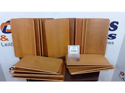 LOTE 048 - 20 PLACAS DE MADEIRA. (NO ESTADO) ATENÇÃO! FAZER A VISITAÇÃO ANTES DE ARREMATAR, NÃO SABEMOS SE FUNCIONA, LEILÃO NÃO TEM GARANTIA E NEM DEVOLUÇÃO, SUJEITO A POSSÍVEIS AVARIAS VISÍVEIS/OCULTAS E/OU AUSÊNCIA DE COMPONENTES.