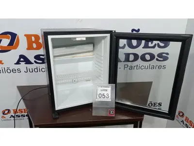 LOTE 053 - 01 ADEGA. (NO ESTADO) ATENÇÃO! FAZER A VISITAÇÃO ANTES DE ARREMATAR, NÃO SABEMOS SE FUNCIONA, LEILÃO NÃO TEM GARANTIA E NEM DEVOLUÇÃO, SUJEITO A POSSÍVEIS AVARIAS VISÍVEIS/OCULTAS E/OU AUSÊNCIA DE COMPONENTES.