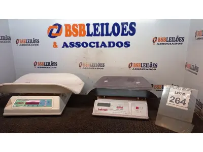 LOTE 264 - 02 BALANÇAS PEDIÁTRICA PESO MAX. 10/25KG. (NO ESTADO) ATENÇÃO! FAZER A VISITAÇÃO ANTES DE ARREMATAR, NÃO SABEMOS SE FUNCIONA, LEILÃO NÃO TEM GARANTIA E NEM DEVOLUÇÃO, SUJEITO A POSSÍVEIS AVARIAS VISÍVEIS/OCULTAS E/OU AUSÊNCIA DE COMPONENTES.