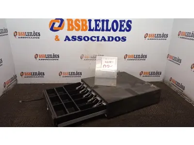 LOTE 021 - 01 GAVETA DE DINHEIRO. (NO ESTADO) ATENÇÃO! FAZER A VISITAÇÃO ANTES DE ARREMATAR, NÃO SABEMOS SE FUNCIONA, LEILÃO NÃO TEM GARANTIA E NEM DEVOLUÇÃO, SUJEITO A POSSÍVEIS AVARIAS VISÍVEIS/OCULTAS E/OU AUSÊNCIA DE COMPONENTES.