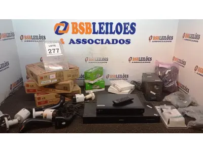 LOTE 277 - 03 DVD’S MARCA LG, 01 SWITCH DELL, 01 ESTABILIZADOR, 05 CÂMERAS DE SEGURANÇA, 02 LEITORES DE CÓDIGOS DE BARRA E CABOS VARIADOS. (NO ESTADO) ATENÇÃO! FAZER A VISITAÇÃO ANTES DE ARREMATAR, NÃO SABEMOS SE FUNCIONA, LEILÃO NÃO TEM GARANTIA E NEM DEVOLUÇÃO, SUJEITO A POSSÍVEIS AVARIAS VISÍVEIS/OCULTAS E/OU AUSÊNCIA DE COMPONENTES.