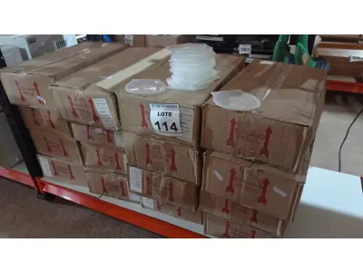LOTE 114 - 01 LOTE COM GRANDE QUANTIDADE DE CAPAS DE CD. (NO ESTADO) ATENÇÃO! FAZER A VISITAÇÃO ANTES DE ARREMATAR, NÃO SABEMOS SE FUNCIONA, LEILÃO NÃO TEM GARANTIA E NEM DEVOLUÇÃO, SUJEITO A POSSÍVEIS AVARIAS VISÍVEIS/OCULTAS E/OU AUSÊNCIA DE COMPONENTES.