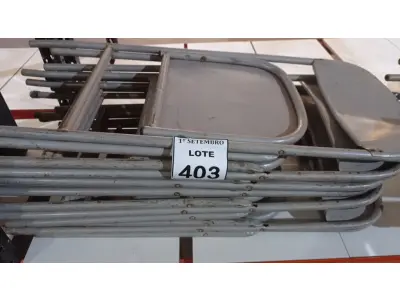 LOTE 403 - 08 CADEIRAS DOBRÁVEIS DE FERRO. (NO ESTADO) ATENÇÃO! FAZER A VISITAÇÃO ANTES DE ARREMATAR, NÃO SABEMOS SE FUNCIONA. LEILÃO NÃO TEM GARANTIA E NEM DEVOLUÇÃO, SUJEITO A POSSÍVEIS AVARIAS VISÍVEIS/OCULTAS E/OU AUSÊNCIA DE COMPONENTES.