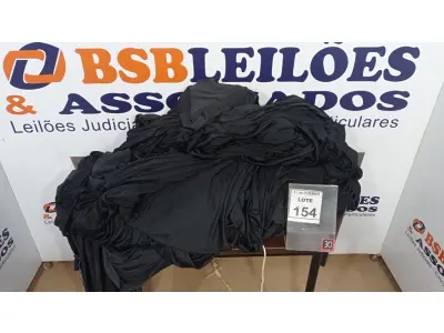 LOTE 154 - 01 PEÇA DE TECIDO GRANDE NA COR PRETO. (NO ESTADO) ATENÇÃO! FAZER A VISITAÇÃO ANTES DE ARREMATAR, NÃO SABEMOS SE FUNCIONA, LEILÃO NÃO TEM GARANTIA E NEM DEVOLUÇÃO, SUJEITO A POSSÍVEIS AVARIAS VISÍVEIS/OCULTAS E/OU AUSÊNCIA DE COMPONENTES.