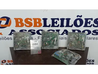 LOTE 084 - 04 PLACAS MÃE. (NO ESTADO) ATENÇÃO! FAZER A VISITAÇÃO ANTES DE ARREMATAR, NÃO SABEMOS SE FUNCIONA, LEILÃO NÃO TEM GARANTIA E NEM DEVOLUÇÃO, SUJEITO A POSSÍVEIS AVARIAS VISÍVEIS/OCULTAS E/OU AUSÊNCIA DE COMPONENTES.