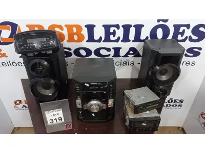 LOTE 319 - 01 APARELHO DE SOM MARCA PANASONIC MODELOSA-AK770 E 03 APARELHOS DE SOM AUTOMOTIVO. (NO ESTADO) ATENÇÃO! FAZER A VISITAÇÃO ANTES DE ARREMATAR, NÃO SABEMOS SE FUNCIONA, LEILÃO NÃO TEM GARANTIA E NEM DEVOLUÇÃO, SUJEITO A POSSÍVEIS AVARIAS VISÍVEIS/OCULTAS E/OU AUSÊNCIA DE COMPONENTES.