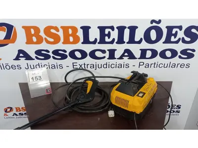LOTE 153 - 01 LAVADORA DE ALTA PRESSÃO MARCA ELECTROLUX PRESSÃO. (NO ESTADO) ATENÇÃO! FAZER A VISITAÇÃO ANTES DE ARREMATAR, NÃO SABEMOS SE FUNCIONA, LEILÃO NÃO TEM GARANTIA E NEM DEVOLUÇÃO, SUJEITO A POSSÍVEIS AVARIAS VISÍVEIS/OCULTAS E/OU AUSÊNCIA DE COMPONENTES.