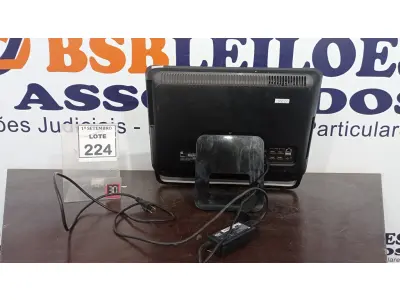 LOTE 224 - 01 ALL IN ONE MARCA HP. (NO ESTADO) ATENÇÃO! FAZER A VISITAÇÃO ANTES DE ARREMATAR, NÃO SABEMOS SE FUNCIONA, LEILÃO NÃO TEM GARANTIA E NEM DEVOLUÇÃO, SUJEITO A POSSÍVEIS AVARIAS VISÍVEIS/OCULTAS E/OU AUSÊNCIA DE COMPONENTES