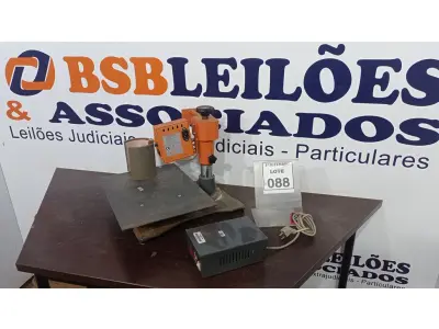 LOTE 088 - 01 PRENSA TÉRMICA PARA CANECAS. (NO ESTADO) ATENÇÃO! FAZER A VISITAÇÃO ANTES DE ARREMATAR, NÃO SABEMOS SE FUNCIONA, LEILÃO NÃO TEM GARANTIA E NEM DEVOLUÇÃO, SUJEITO A POSSÍVEIS AVARIAS VISÍVEIS/OCULTAS E/OU AUSÊNCIA DE COMPONENTES.