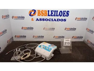 LOTE 213 - 01 ULTRASSOM COM JATO DE BICARBONATO. (NO ESTADO) ATENÇÃO! FAZER A VISITAÇÃO ANTES DE ARREMATAR, NÃO SABEMOS SE FUNCIONA, LEILÃO NÃO TEM GARANTIA E NEM DEVOLUÇÃO, SUJEITO A POSSÍVEIS AVARIAS VISÍVEIS/OCULTAS E/OU AUSÊNCIA DE COMPONENTES
