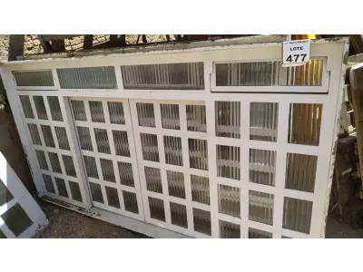 LOTE 477 - 01 JANELA DE FERRO COM VIDRO 2,23X1,18. (NO ESTADO) ATENÇÃO! FAZER A VISITAÇÃO ANTES DE ARREMATAR, NÃO SABEMOS SE FUNCIONA, LEILÃO NÃO TEM GARANTIA E NEM DEVOLUÇÃO, SUJEITO A POSSÍVEIS AVARIAS VISÍVEIS/OCULTAS E/OU AUSÊNCIA DE COMPONENTES.