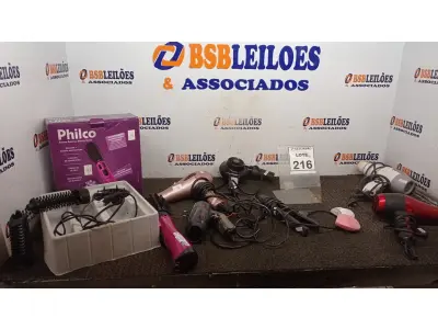 LOTE 216 - 05 SECADORES DE CABELO, 01 ESCOVA ELÉTRICA E 01 CHAPINHA DE CABELO. (NO ESTADO) ATENÇÃO! FAZER A VISITAÇÃO ANTES DE ARREMATAR, NÃO SABEMOS SE FUNCIONA, LEILÃO NÃO TEM GARANTIA E NEM DEVOLUÇÃO, SUJEITO A POSSÍVEIS AVARIAS VISÍVEIS/OCULTAS E/OU AUSÊNCIA DE COMPONENTES. (NO ESTADO) ATENÇÃO! FAZER A VISITAÇÃO ANTES DE ARREMATAR, NÃO SABEMOS SE FUNCIONA, LEILÃO NÃO TEM GARANTIA E NEM DEVOLUÇÃO, SUJEITO A POSSÍVEIS AVARIAS VISÍVEIS/OCULTAS E/OU AUSÊNCIA DE COMPONENTES