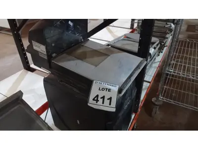 LOTE 411 - 01 FRAGMENTADORA DE PAPEL E 01 BALANÇA COM LEITORA FILIZOLA. (NO ESTADO) ATENÇÃO! FAZER A VISITAÇÃO ANTES DE ARREMATAR, NÃO SABEMOS SE FUNCIONA. LEILÃO NÃO TEM GARANTIA E NEM DEVOLUÇÃO, SUJEITO A POSSÍVEIS AVARIAS VISÍVEIS/OCULTAS E/OU AUSÊNCIA DE COMPONENTES.
