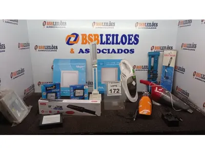 LOTE 172 - 01 LOTE COM VÁRIAS LUMINÁRIAS E 03 ASPIRADORES DE PÓ DE MÃO. (NO ESTADO) ATENÇÃO! FAZER A VISITAÇÃO ANTES DE ARREMATAR, NÃO SABEMOS SE FUNCIONA, LEILÃO NÃO TEM GARANTIA E NEM DEVOLUÇÃO, SUJEITO A POSSÍVEIS AVARIAS VISÍVEIS/OCULTAS E/OU AUSÊNCIA DE COMPONENTES