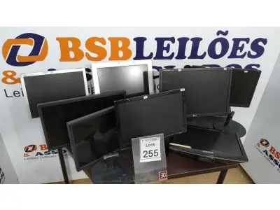 LOTE 255 - 08 MONITORES DE MARCAS E MODELOS DIVERSOS. (NO ESTADO) ATENÇÃO! FAZER A VISITAÇÃO ANTES DE ARREMATAR, NÃO SABEMOS SE FUNCIONA, LEILÃO NÃO TEM GARANTIA E NEM DEVOLUÇÃO, SUJEITO A POSSÍVEIS AVARIAS VISÍVEIS/OCULTAS E/OU AUSÊNCIA DE COMPONENTES