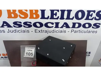LOTE 105 - 01 GAVETA DE DINHEIRO. (NO ESTADO) ATENÇÃO! FAZER A VISITAÇÃO ANTES DE ARREMATAR, NÃO SABEMOS SE FUNCIONA, LEILÃO NÃO TEM GARANTIA E NEM DEVOLUÇÃO, SUJEITO A POSSÍVEIS AVARIAS VISÍVEIS/OCULTAS E/OU AUSÊNCIA DE COMPONENTES.