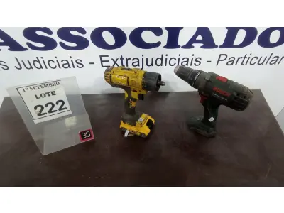 LOTE 222 - 02 PARAFUSADEIRAS. (NO ESTADO) ATENÇÃO! FAZER A VISITAÇÃO ANTES DE ARREMATAR, NÃO SABEMOS SE FUNCIONA, LEILÃO NÃO TEM GARANTIA E NEM DEVOLUÇÃO, SUJEITO A POSSÍVEIS AVARIAS VISÍVEIS/OCULTAS E/OU AUSÊNCIA DE COMPONENTES
