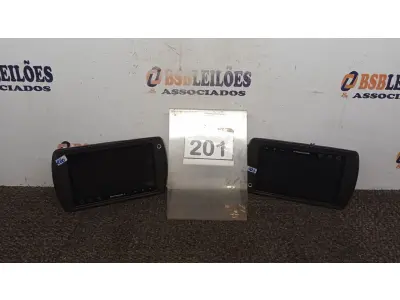LOTE 201 - 02 TABLETS MARCA MOTOROLA. (NO ESTADO) ATENÇÃO! FAZER A VISITAÇÃO ANTES DE ARREMATAR, NÃO SABEMOS SE FUNCIONA, LEILÃO NÃO TEM GARANTIA E NEM DEVOLUÇÃO, SUJEITO A POSSÍVEIS AVARIAS VISÍVEIS/OCULTAS E/OU AUSÊNCIA DE COMPONENTES