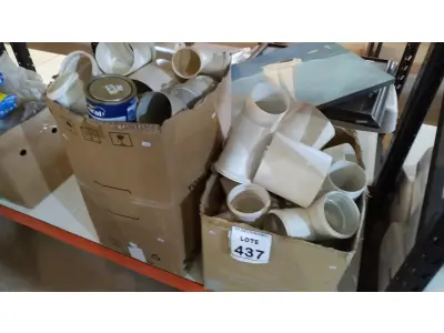 LOTE 437 - 01 LOTE COM GRANDE QUANTIDADE DE CONEXÕES HIDRÁULICAS MEDIDAS DIVERSAS E 01 CATALIZADOR EPÓXI 640ML. (NO ESTADO) ATENÇÃO! FAZER A VISITAÇÃO ANTES DE ARREMATAR, NÃO SABEMOS SE FUNCIONA, LEILÃO NÃO TEM GARANTIA E NEM DEVOLUÇÃO, SUJEITO A POSSÍVEIS AVARIAS VISÍVEIS/OCULTAS E/OU AUSÊNCIA DE COMPONENTES.