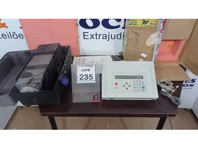 LOTE 235 - 01 ASPIRADOR DE TONNER E 01 CRIPTOGRAFADOR. (NO ESTADO) ATENÇÃO! FAZER A VISITAÇÃO ANTES DE ARREMATAR, NÃO SABEMOS SE FUNCIONA, LEILÃO NÃO TEM GARANTIA E NEM DEVOLUÇÃO, SUJEITO A POSSÍVEIS AVARIAS VISÍVEIS/OCULTAS E/OU AUSÊNCIA DE COMPONENTES