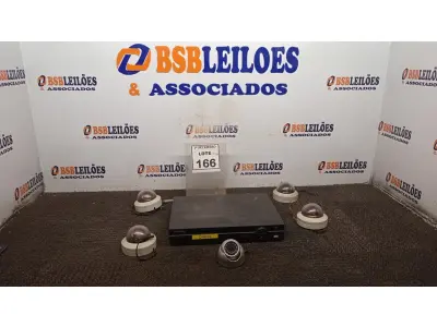 LOTE 166 - 01 DVR E 05 CÂMERAS DE MONITORAMENTO. (NO ESTADO) ATENÇÃO! FAZER A VISITAÇÃO ANTES DE ARREMATAR, NÃO SABEMOS SE FUNCIONA, LEILÃO NÃO TEM GARANTIA E NEM DEVOLUÇÃO, SUJEITO A POSSÍVEIS AVARIAS VISÍVEIS/OCULTAS E/OU AUSÊNCIA DE COMPONENTES