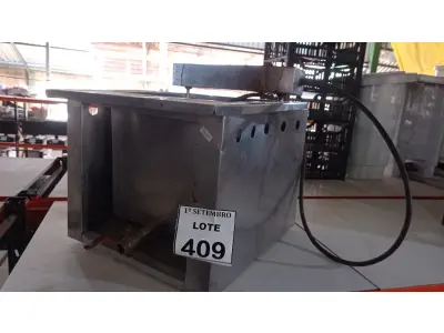 LOTE 409 - 01 FRITADEIRA ELÉTRICA EM INOX. (NO ESTADO) ATENÇÃO! FAZER A VISITAÇÃO ANTES DE ARREMATAR, NÃO SABEMOS SE FUNCIONA. LEILÃO NÃO TEM GARANTIA E NEM DEVOLUÇÃO, SUJEITO A POSSÍVEIS AVARIAS VISÍVEIS/OCULTAS E/OU AUSÊNCIA DE COMPONENTES.