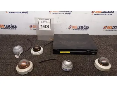 LOTE 163 - 01 DVR E 05 CÂMERAS DE MONITORAMENTO. (NO ESTADO) ATENÇÃO! FAZER A VISITAÇÃO ANTES DE ARREMATAR, NÃO SABEMOS SE FUNCIONA, LEILÃO NÃO TEM GARANTIA E NEM DEVOLUÇÃO, SUJEITO A POSSÍVEIS AVARIAS VISÍVEIS/OCULTAS E/OU AUSÊNCIA DE COMPONENTES