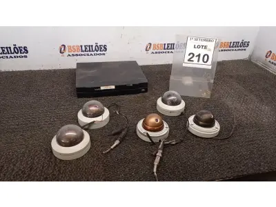 LOTE 210 - 01 DVR E 05 CÂMERAS DE MONITORAMENTO. (NO ESTADO) ATENÇÃO! FAZER A VISITAÇÃO ANTES DE ARREMATAR, NÃO SABEMOS SE FUNCIONA, LEILÃO NÃO TEM GARANTIA E NEM DEVOLUÇÃO, SUJEITO A POSSÍVEIS AVARIAS VISÍVEIS/OCULTAS E/OU AUSÊNCIA DE COMPONENTES