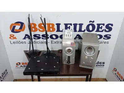 LOTE 117 - 01 DVD HOME THEATER MACA PHILIPS, 02 CAIXAS DE SOM MARCAS DIVERSAS E 02 SUPORTES PAR CAIXAS DE SOM. (NO ESTADO) ATENÇÃO! FAZER A VISITAÇÃO ANTES DE ARREMATAR, NÃO SABEMOS SE FUNCIONA, LEILÃO NÃO TEM GARANTIA E NEM DEVOLUÇÃO, SUJEITO A POSSÍVEIS AVARIAS VISÍVEIS/OCULTAS E/OU AUSÊNCIA DE COMPONENTES.